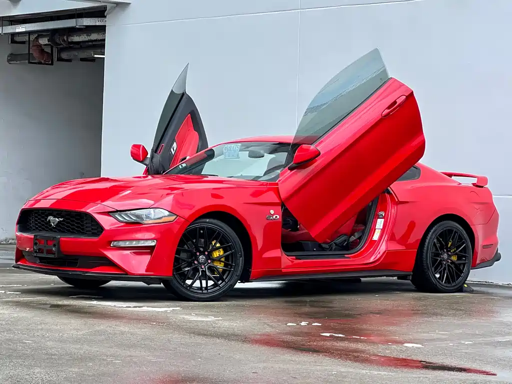 Ford Mustang 2019 — фото 3