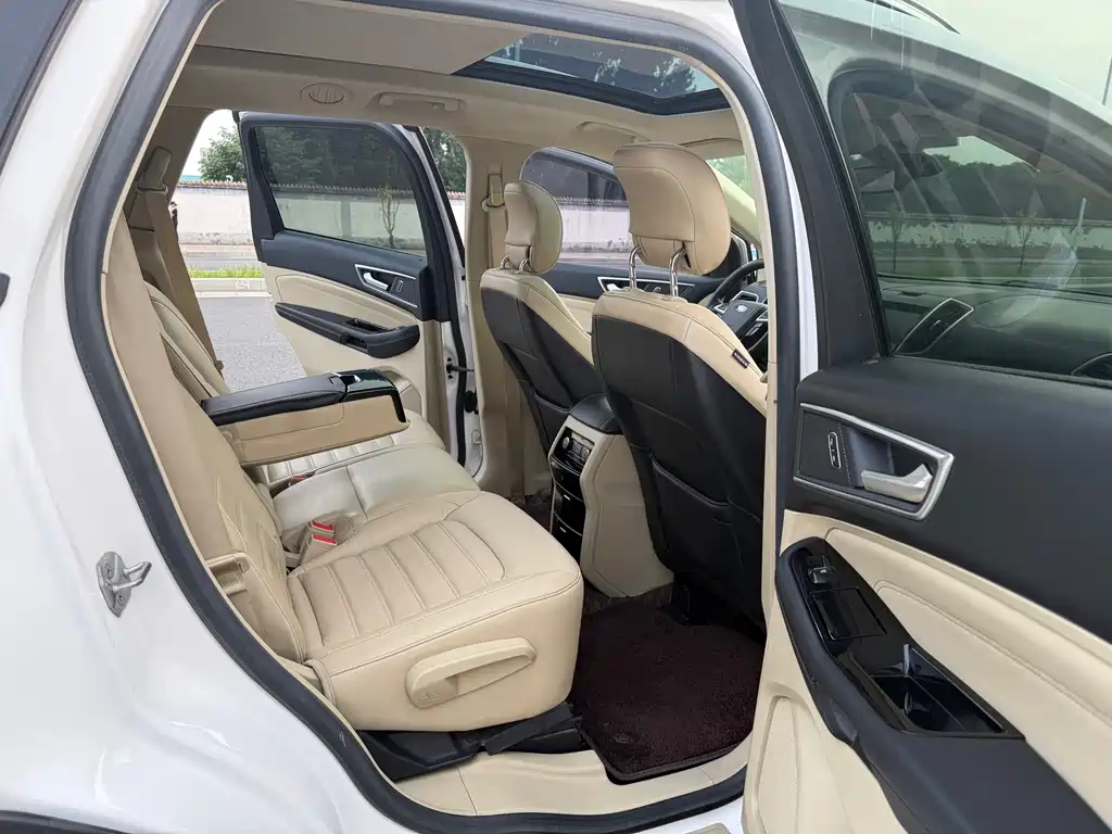 Ford Edge 2015 — фото 6