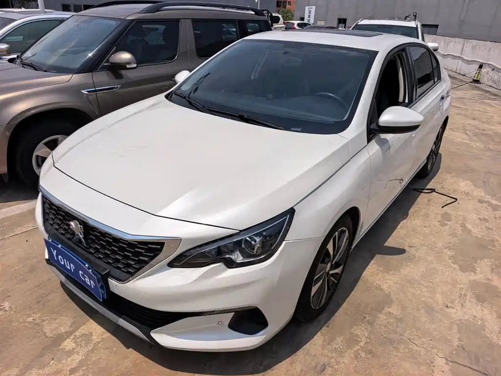 Peugeot 408 2021