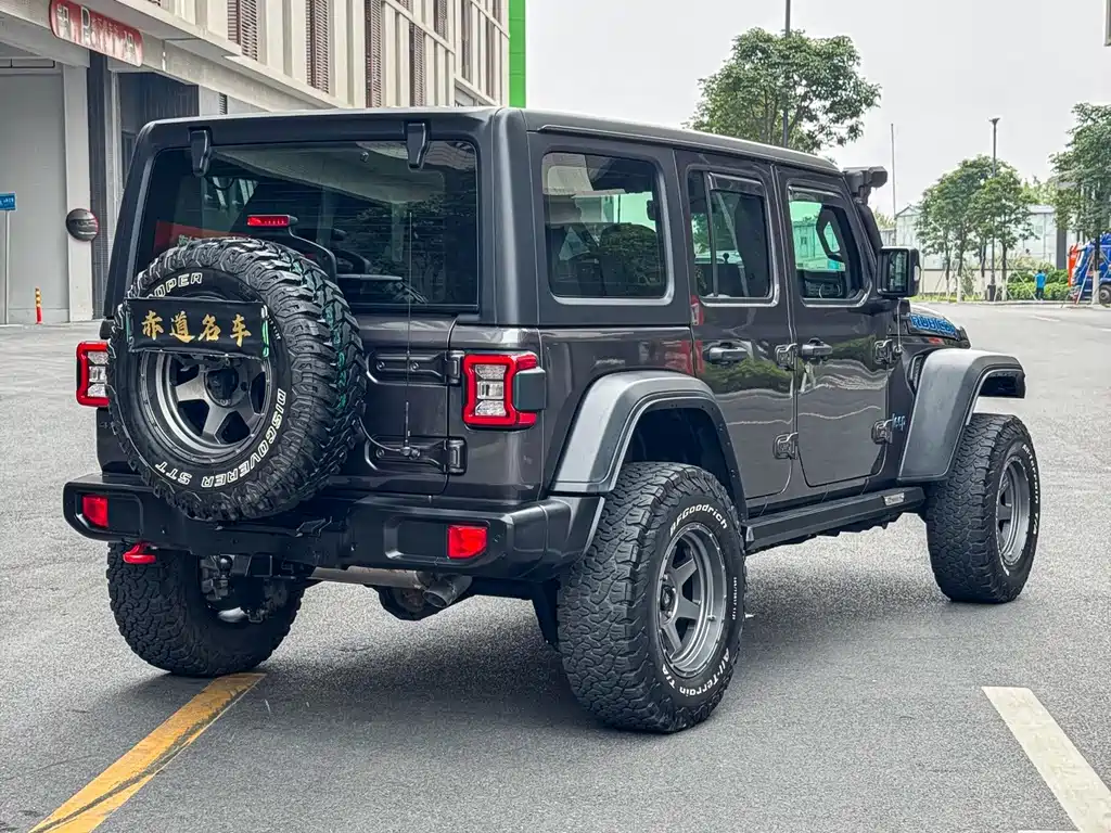 Jeep Wrangler New Energy 2021 — фото 3