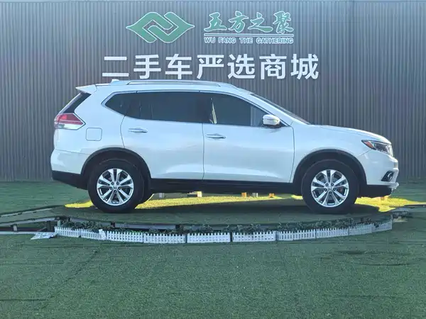 Nissan X-Trail 2015