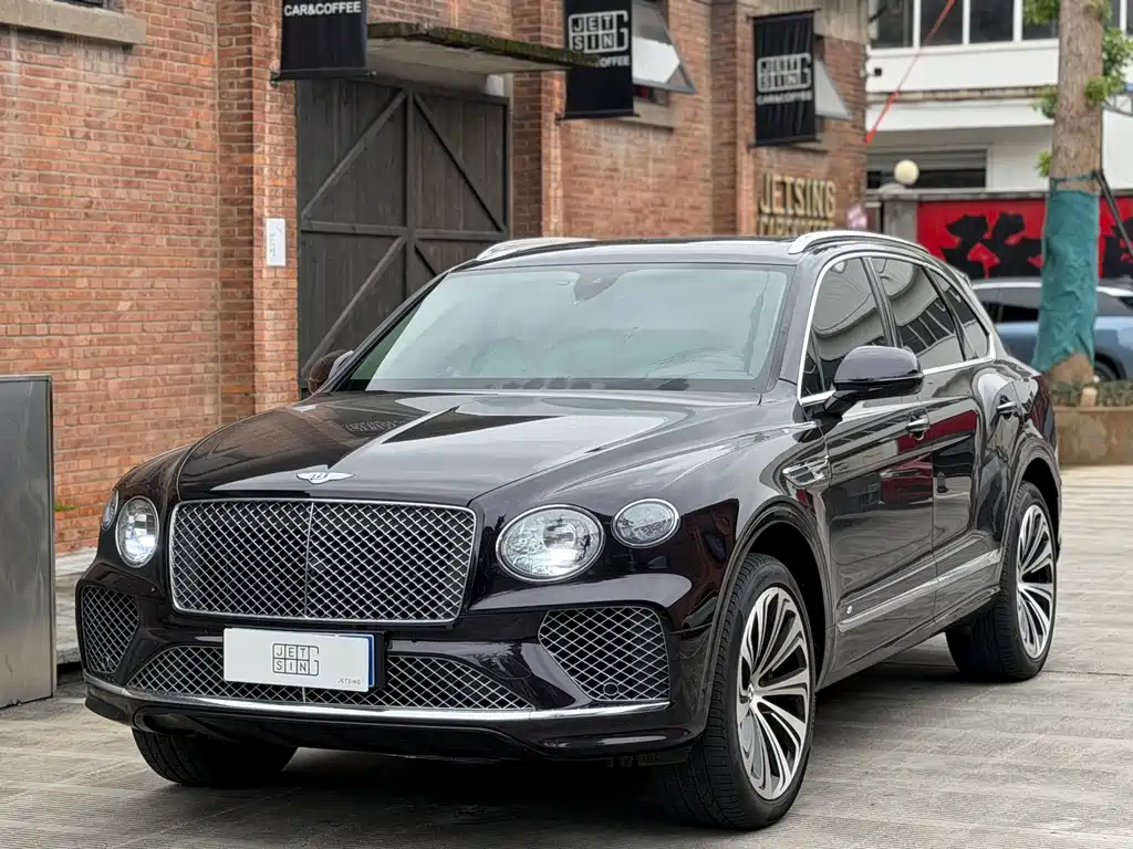 Bentley Bentayga 2021 — фото 2