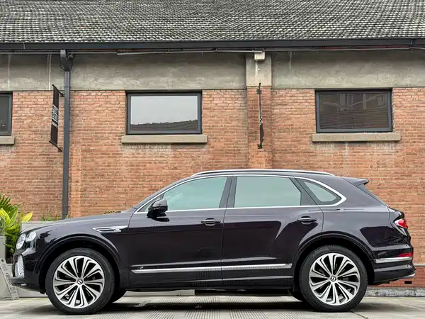 Bentley Bentayga 2021
