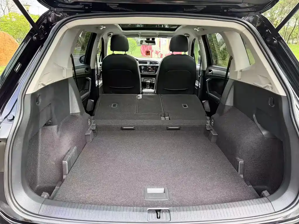 Volkswagen Tiguan L 2019 — фото 15