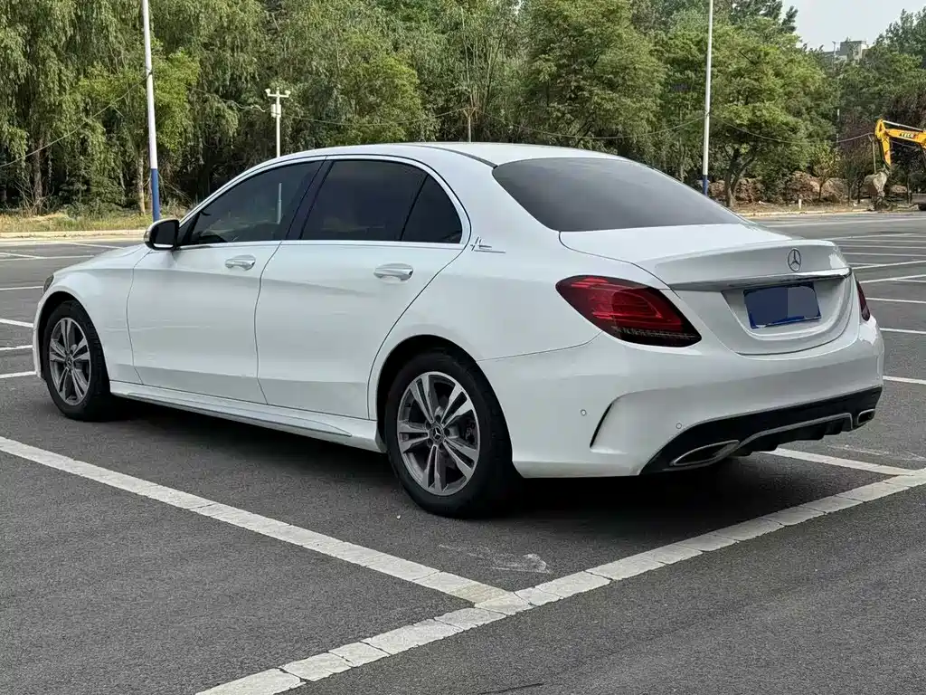 Mercedes-Benz C-Class 2019