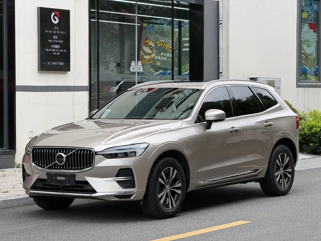 Volvo XC60 2022