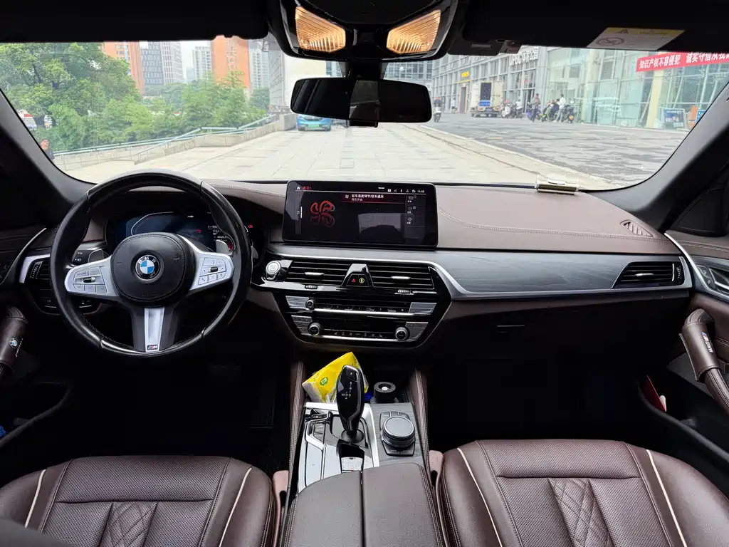 BMW 5 Series 2023 — фото 14