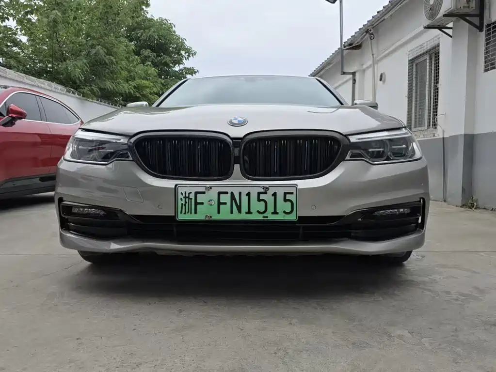 BMW 5 Series New Energy 2019 — фото 2