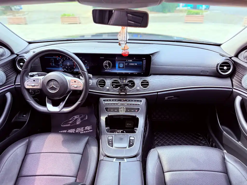 Mercedes-Benz E-Class 2020 — фото 13