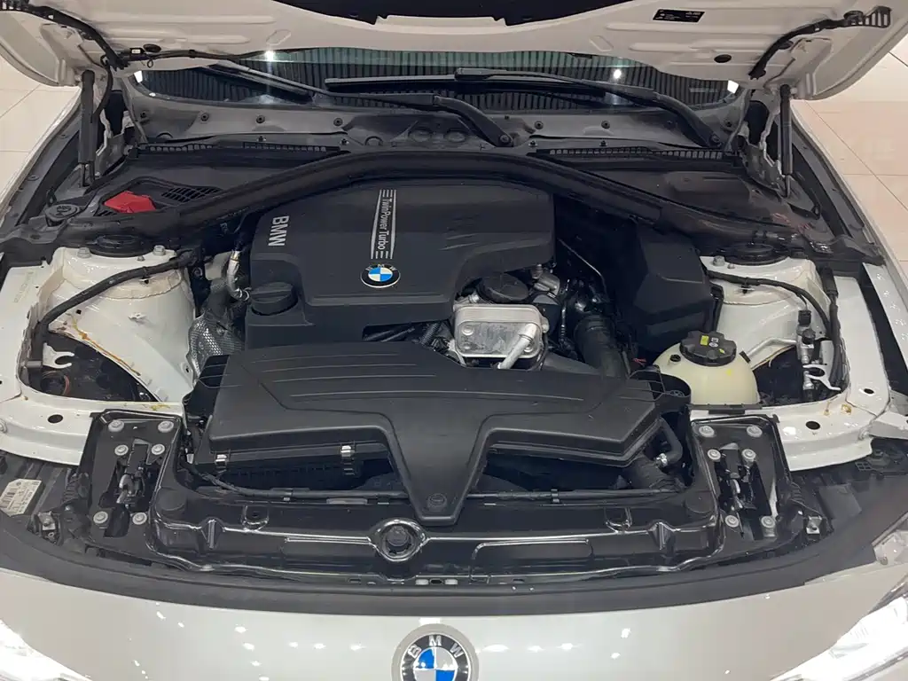 BMW 3 Series 2016 — фото 13