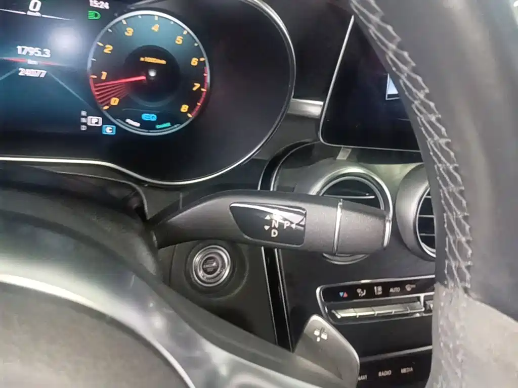 Mercedes-Benz C-Class 2022 — фото 14