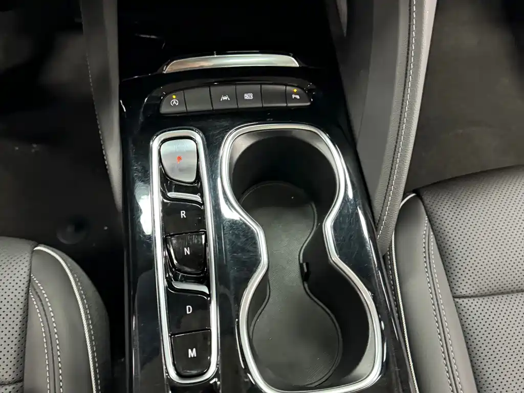 Buick Envision Plus 2023 — фото 16