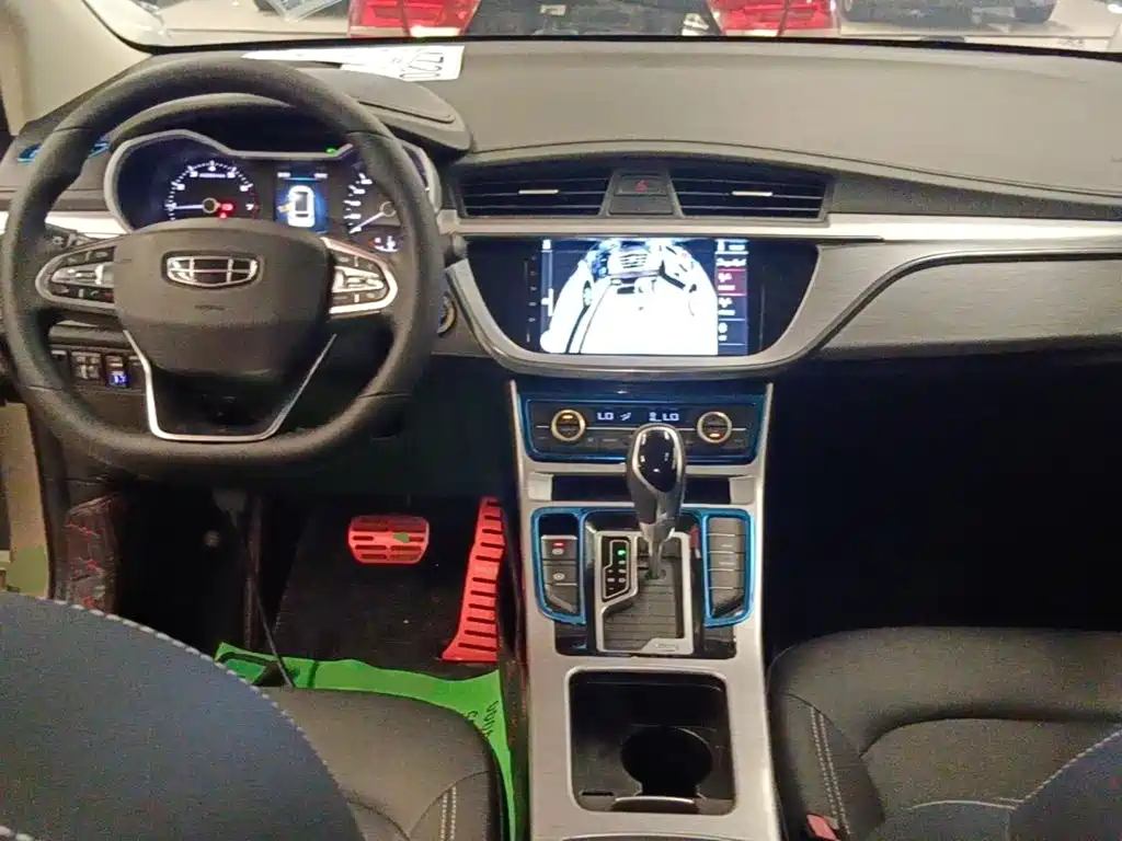 Geely Emgrand GS 2019 — фото 10