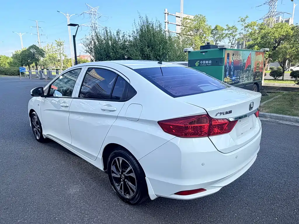 Honda City 2018 — фото 6
