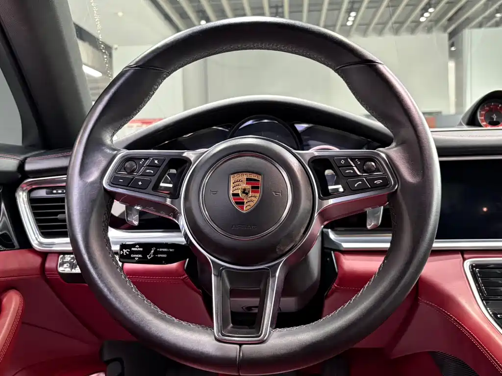 Porsche Panamera 2019 — фото 14