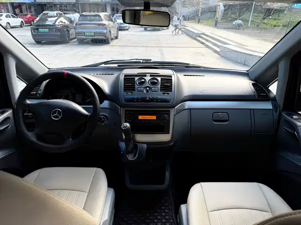 Mercedes-Benz Vito 2014