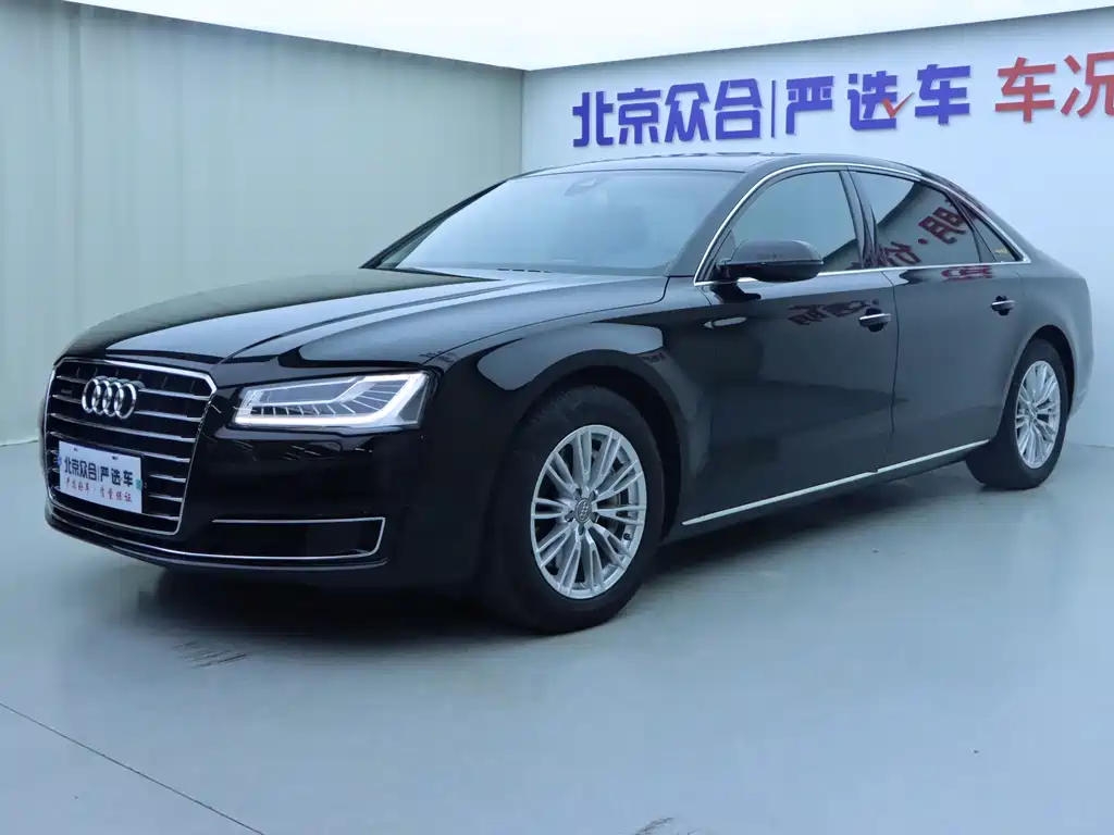 Audi A8 2016 — фото 1