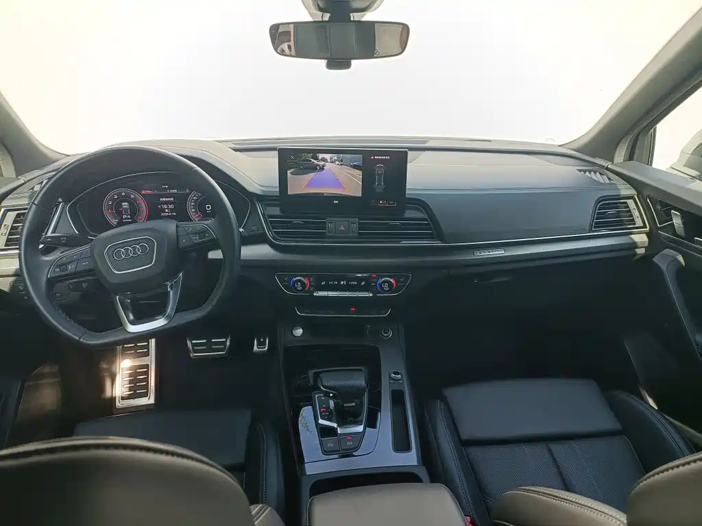 Audi Q5L 2025