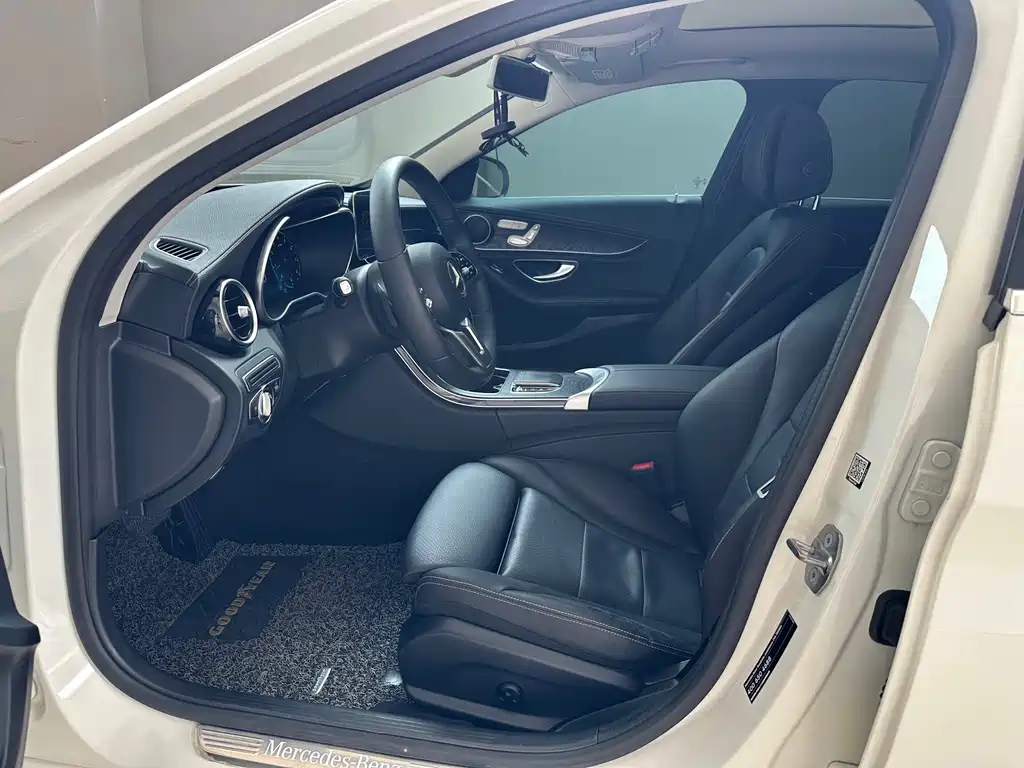 Mercedes-Benz C-Class 2019
