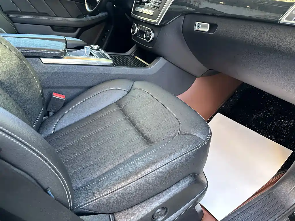 Mercedes-Benz GL-Class 2015 — фото 13