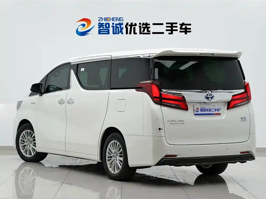 Toyota Alphard 2020 — фото 36