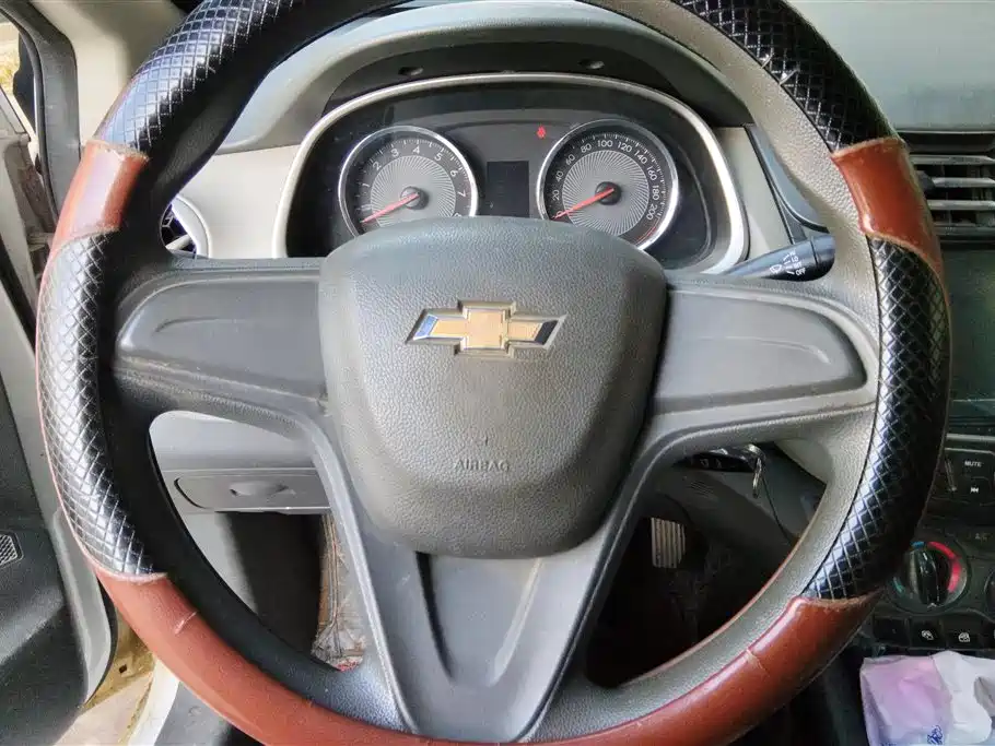 Chevrolet Sail 2015 — фото 15