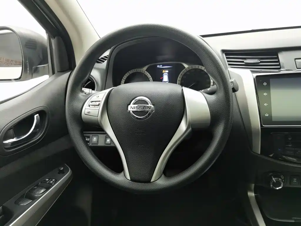 Nissan Terra 2021 — фото 11