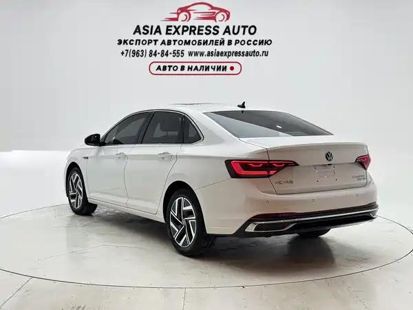 Volkswagen Sagitar 2022