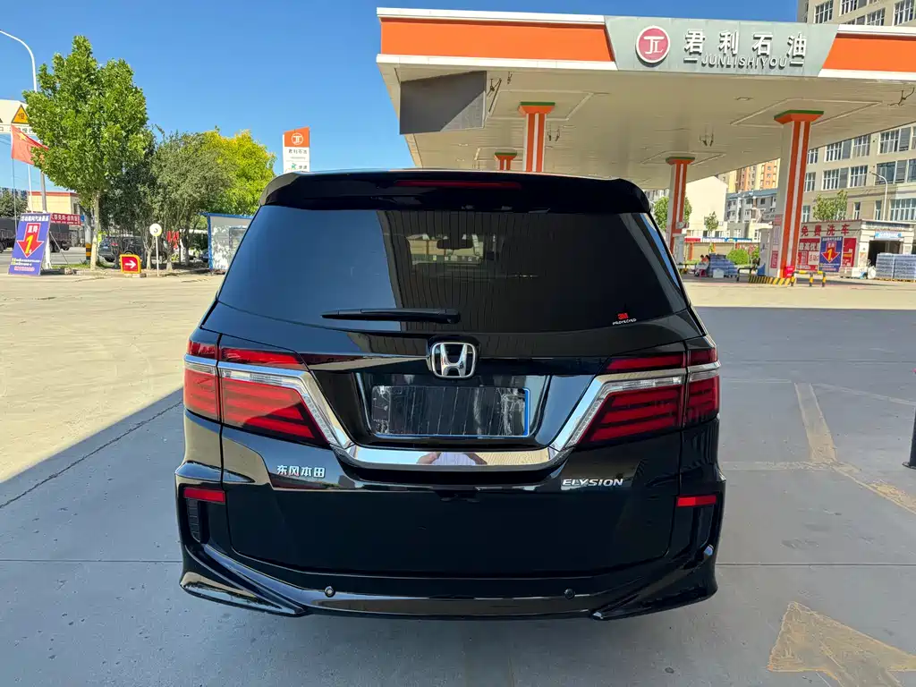 Honda Elysion 2018 — фото 14
