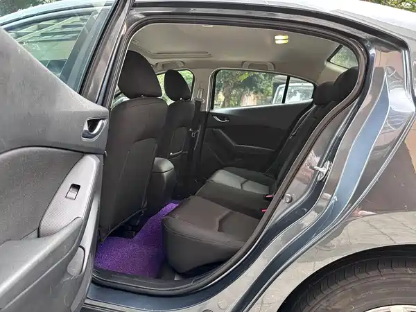 Mazda 3 Axela 2014