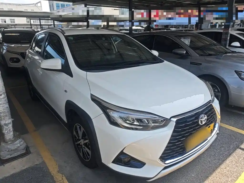 Toyota Yaris L 2021