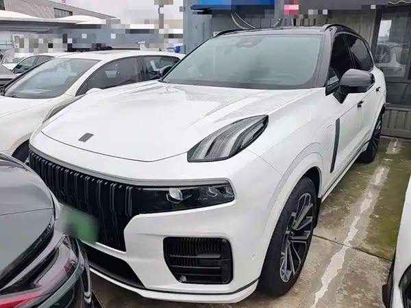 Lynk & Co 09 EM-P 2022