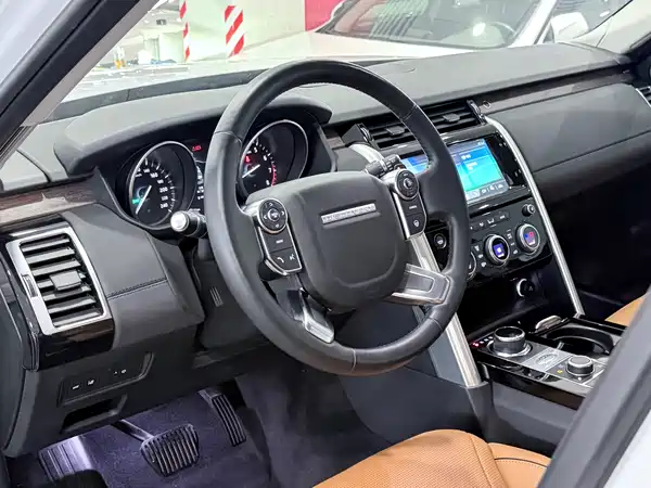 Land Rover Discovery 2017