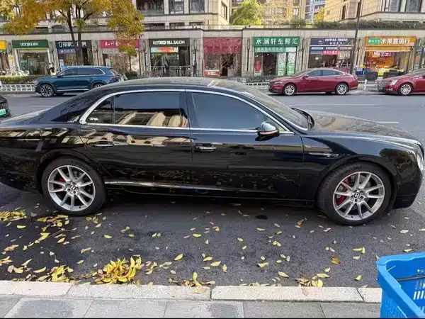 Bentley Flying Spur 2017