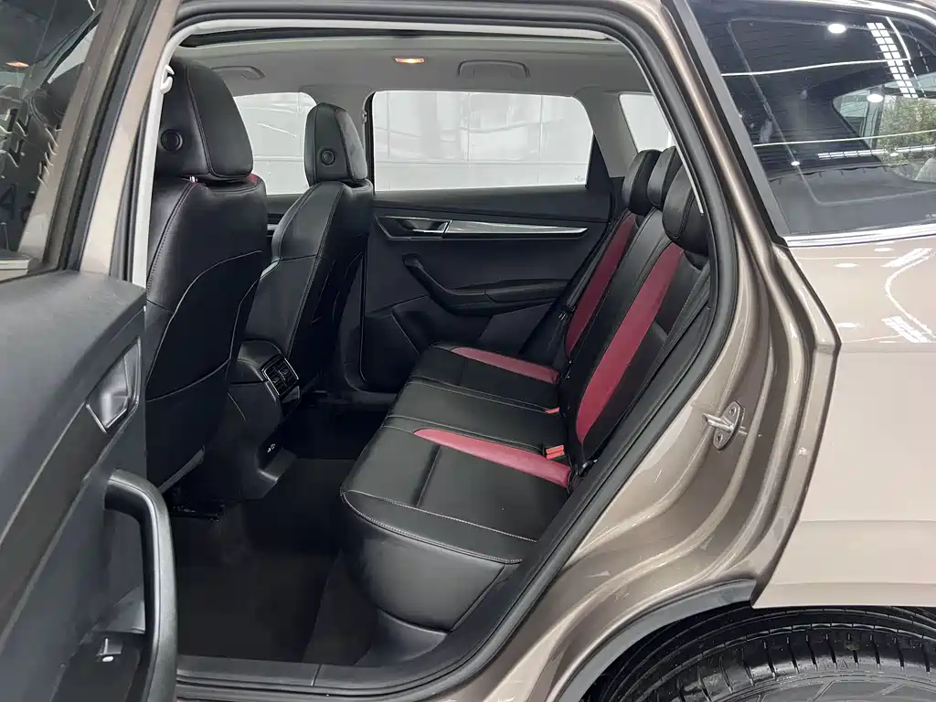 Skoda Karoq 2022 — фото 13