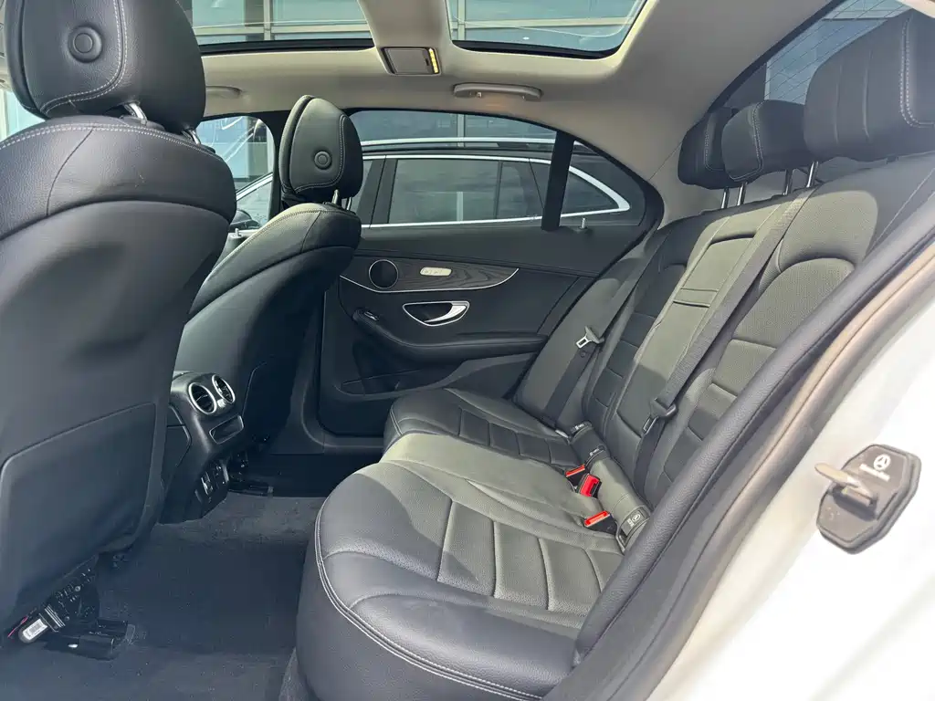 Mercedes-Benz C-Class 2021 — фото 12
