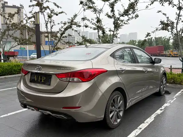 Hyundai Elantra Langdong 2015
