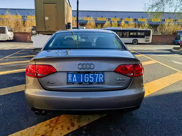 Audi A4L 2012