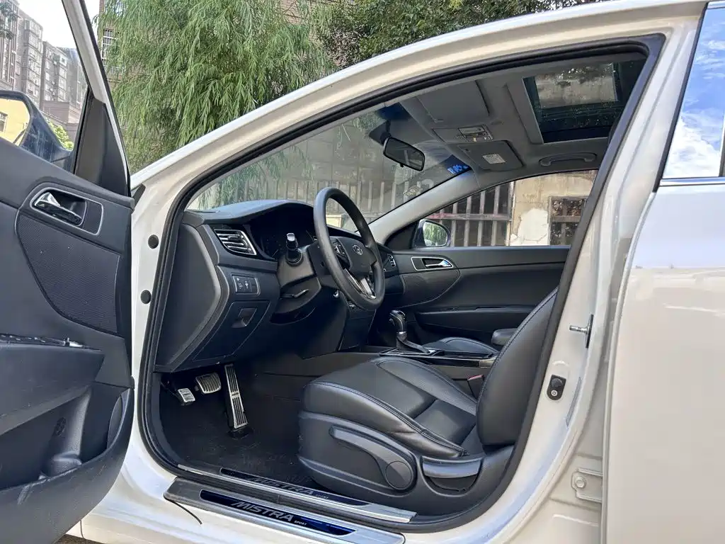 Hyundai Mistra 2016