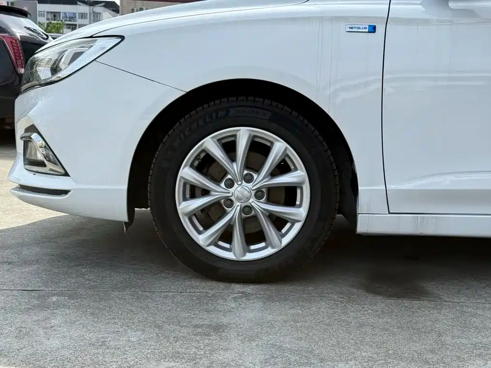 Roewe i5 2020 — фото 15