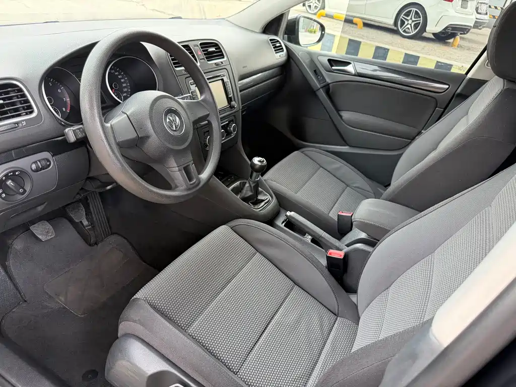 Volkswagen Golf 2010