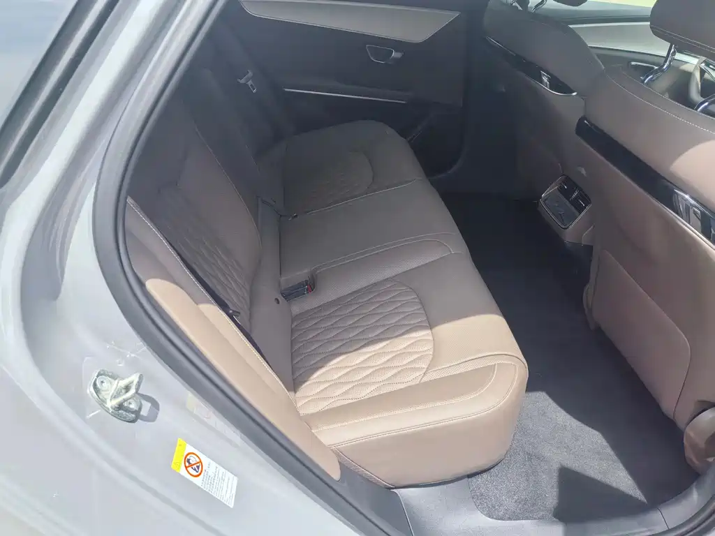 BYD Han 2025