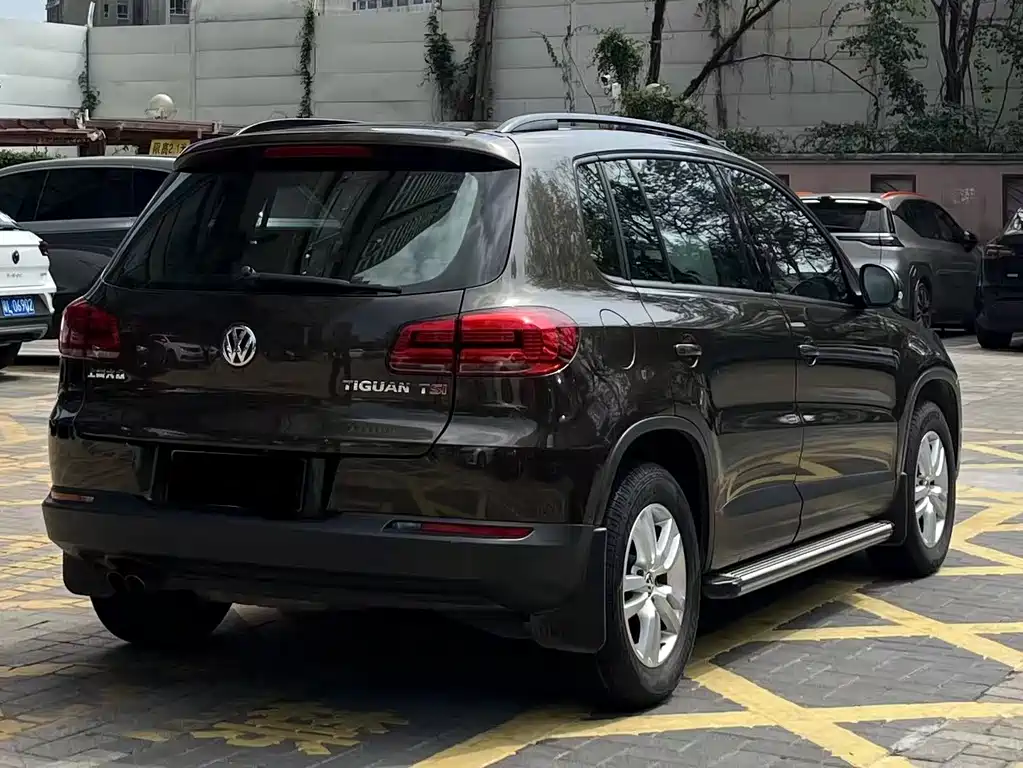 Volkswagen Tiguan 2015 — фото 11