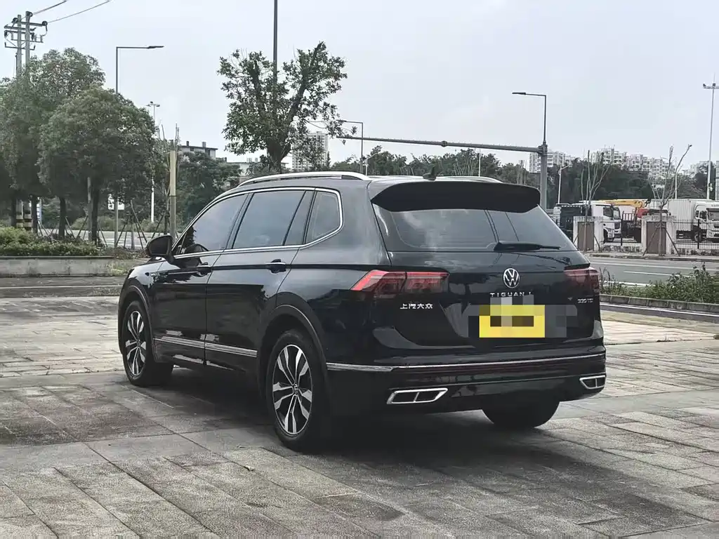 Volkswagen Tiguan L 2022