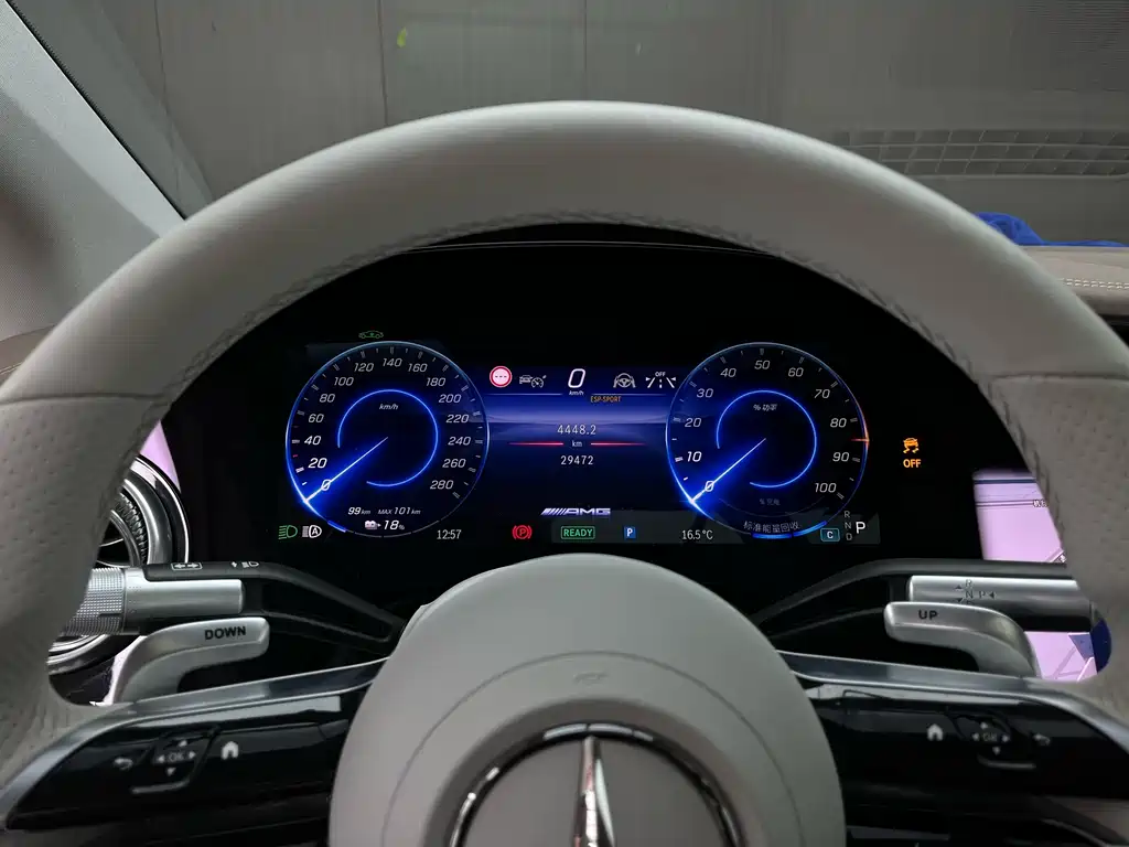 Mercedes-Benz EQS AMG 2023 — фото 10