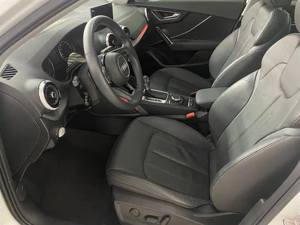 Audi Q2L 2022