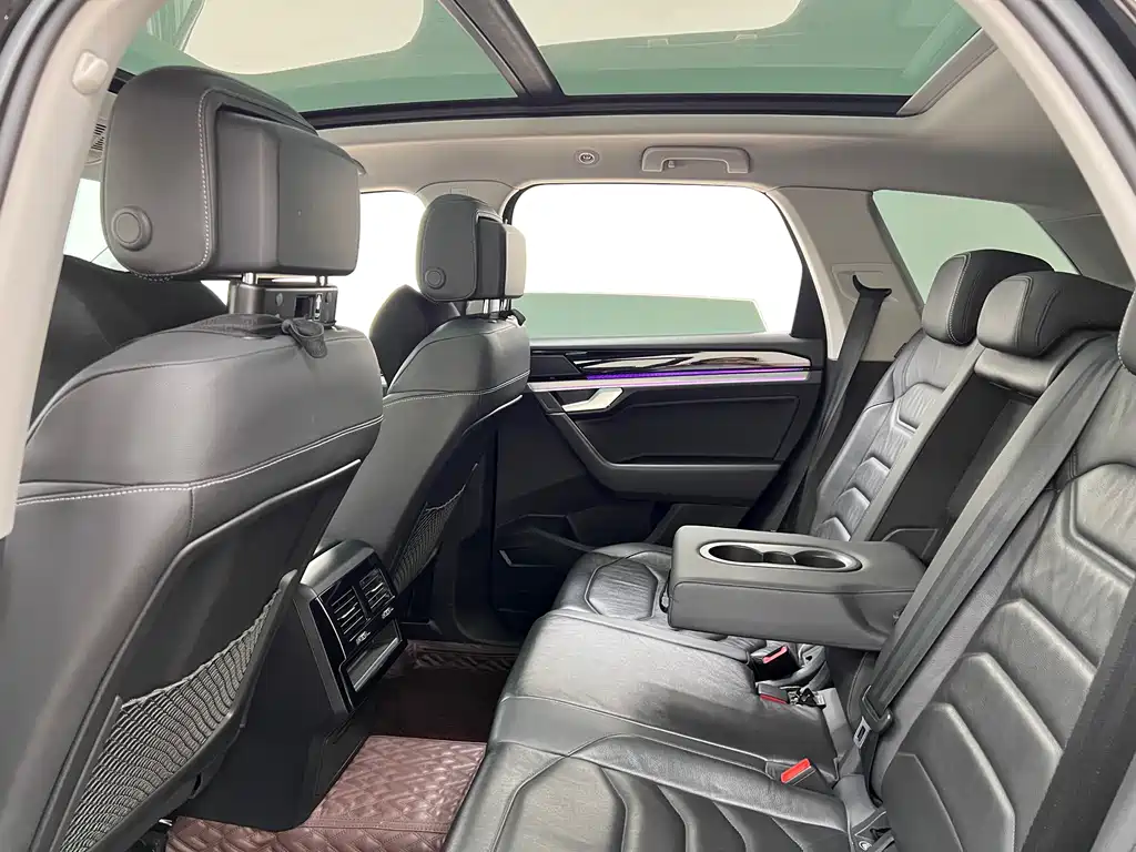 Volkswagen Touareg 2019 — фото 17