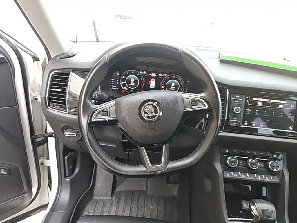 Skoda Kodiaq 2021 — фото 11