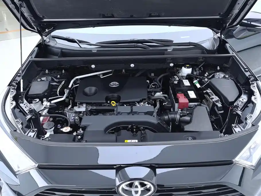 Toyota RAV4 2023 — фото 10