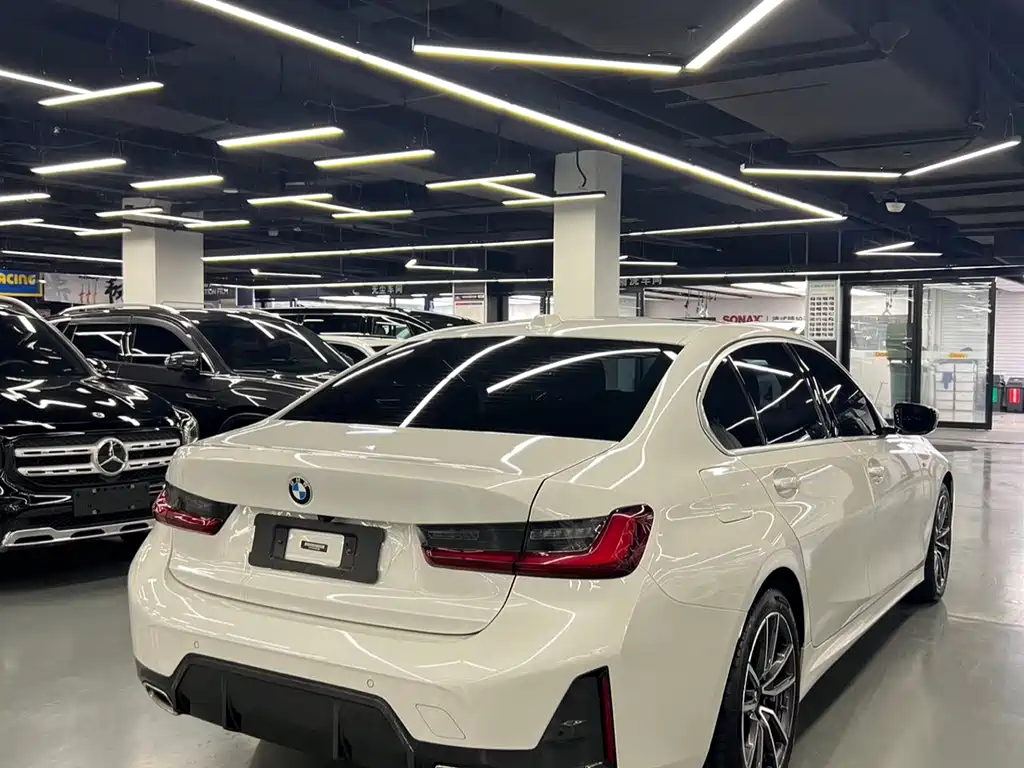 BMW 3 Series 2023